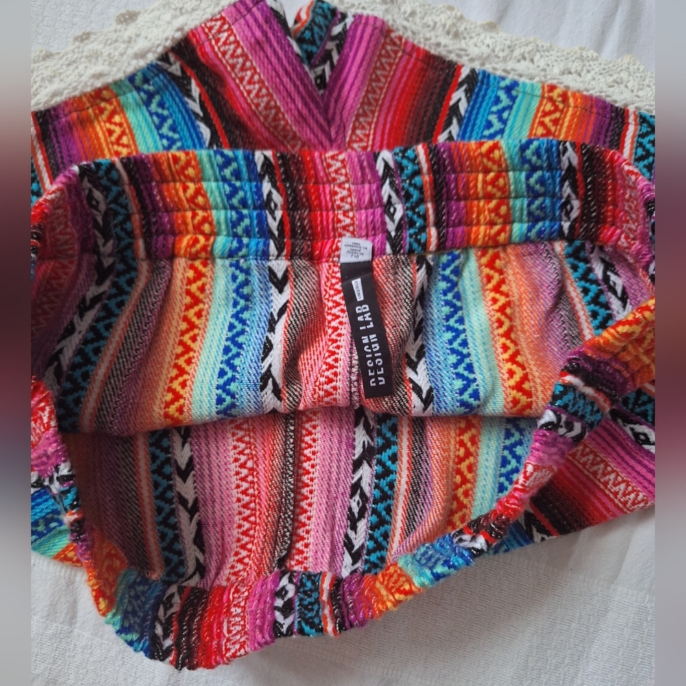 DESIGN LAB Lord & Taylor Vibrant Patterned High Waist Shorts - Picture 7 of 7